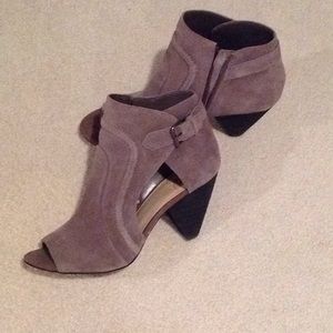 Franco Sarto suede open toe boots